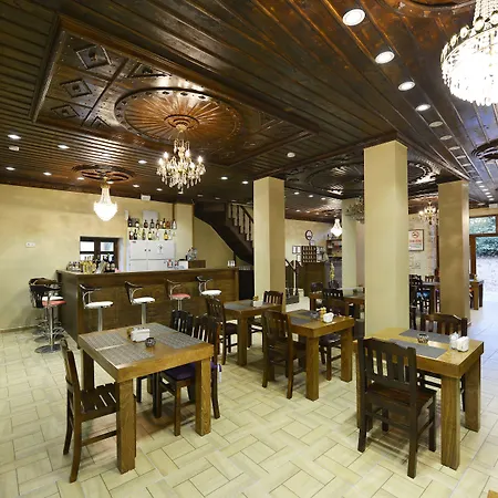 Hadrian Gate Hotel 3*