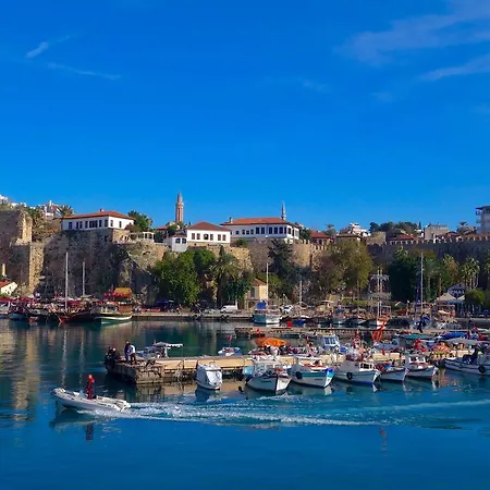 ハドリアヌス ゲート 3* アンタルヤ