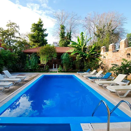 ハドリアヌス ゲート ホテル