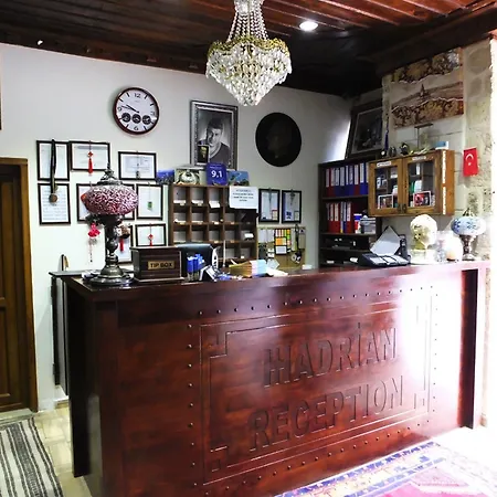 ホテル ハドリアヌス ゲート