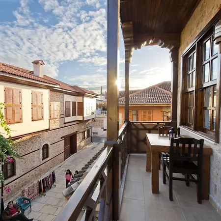 ハドリアヌス ゲート 3*