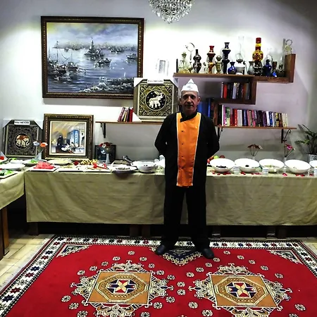 호텔 하드리안 게이트 3*