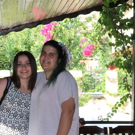 호텔 하드리안 게이트 3*