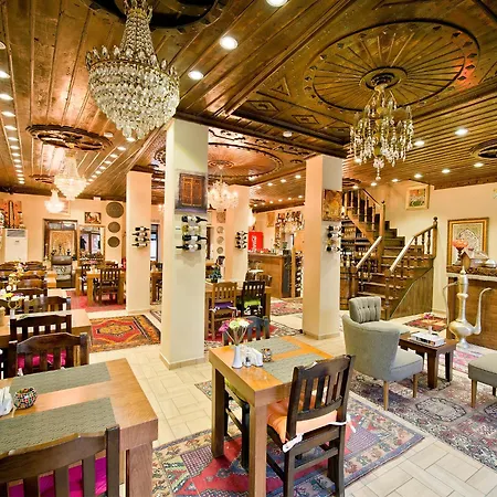 Hadrian Gate 3* Antalya