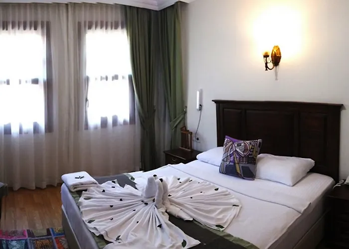 Hadrian Gate 3* Antalya