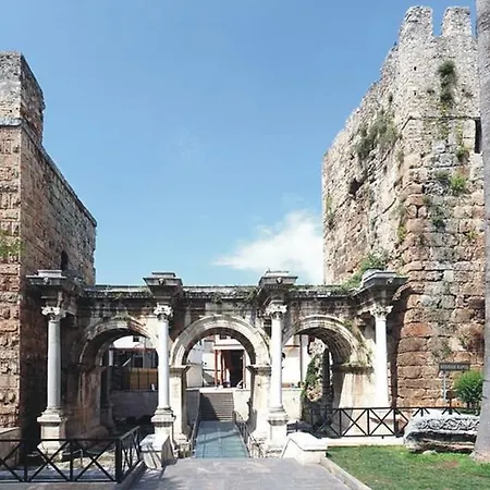 Hadrian Gate Otel Antalya