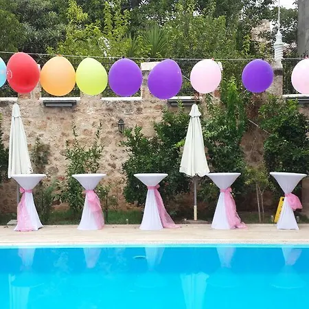Hadrian Gate Otel 3*